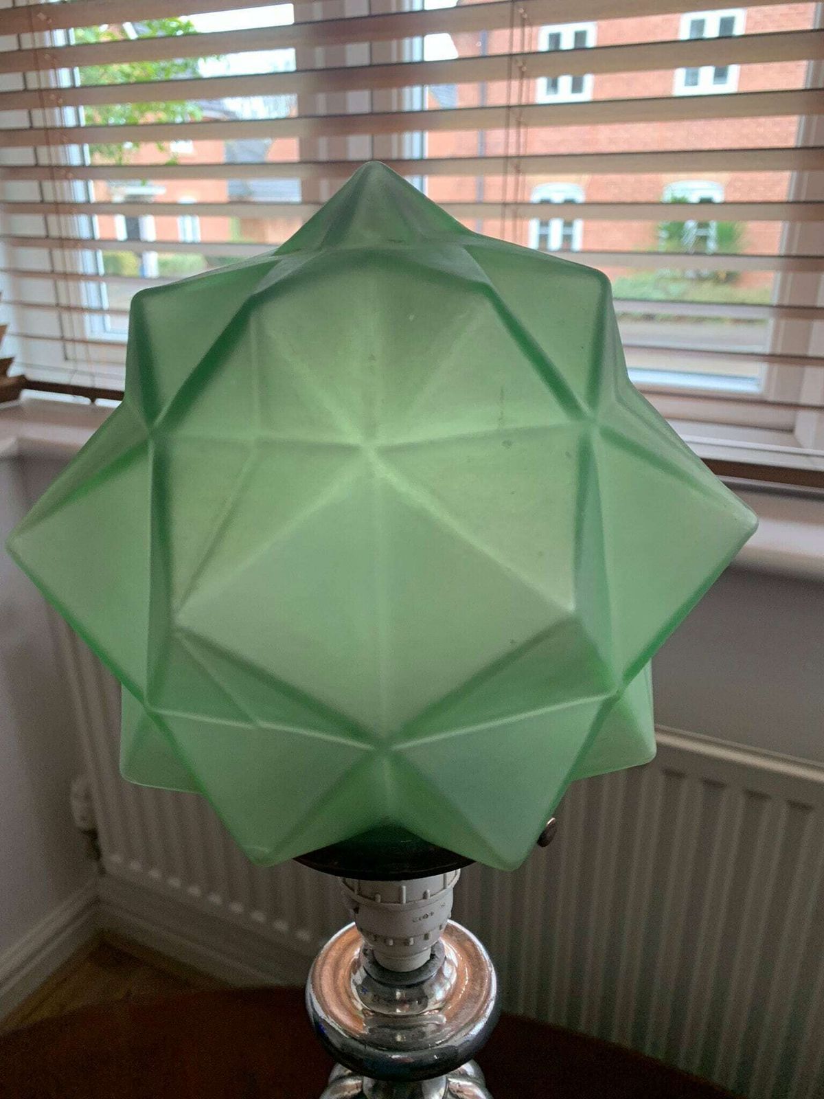 Extraordinary Large Original Uranium Art Deco Chrome & Green Icosahedron Frosted Vaseline Glass Table Lamp Working photo vintage
