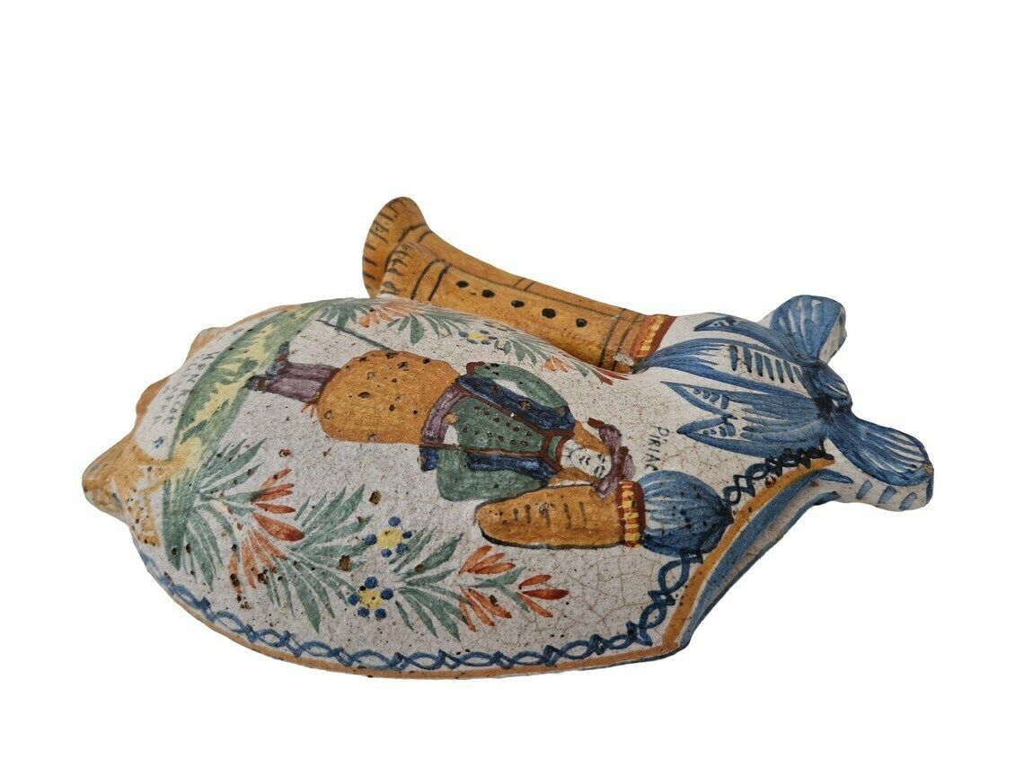 Henriot Quimper Faience Wall Pocket Bagpipe Vase, Hand Painted French Pottery Breton Souvenir photo vinterior