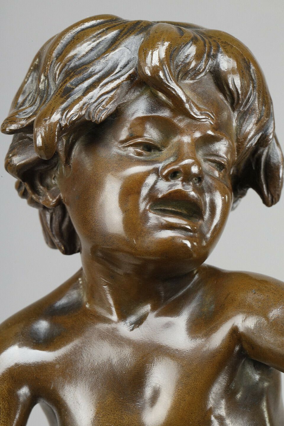 photo vinterior Brown Patina Bronze Of A Man Carrying A Child On His Back, By Gaston Leroux (1854 1942)