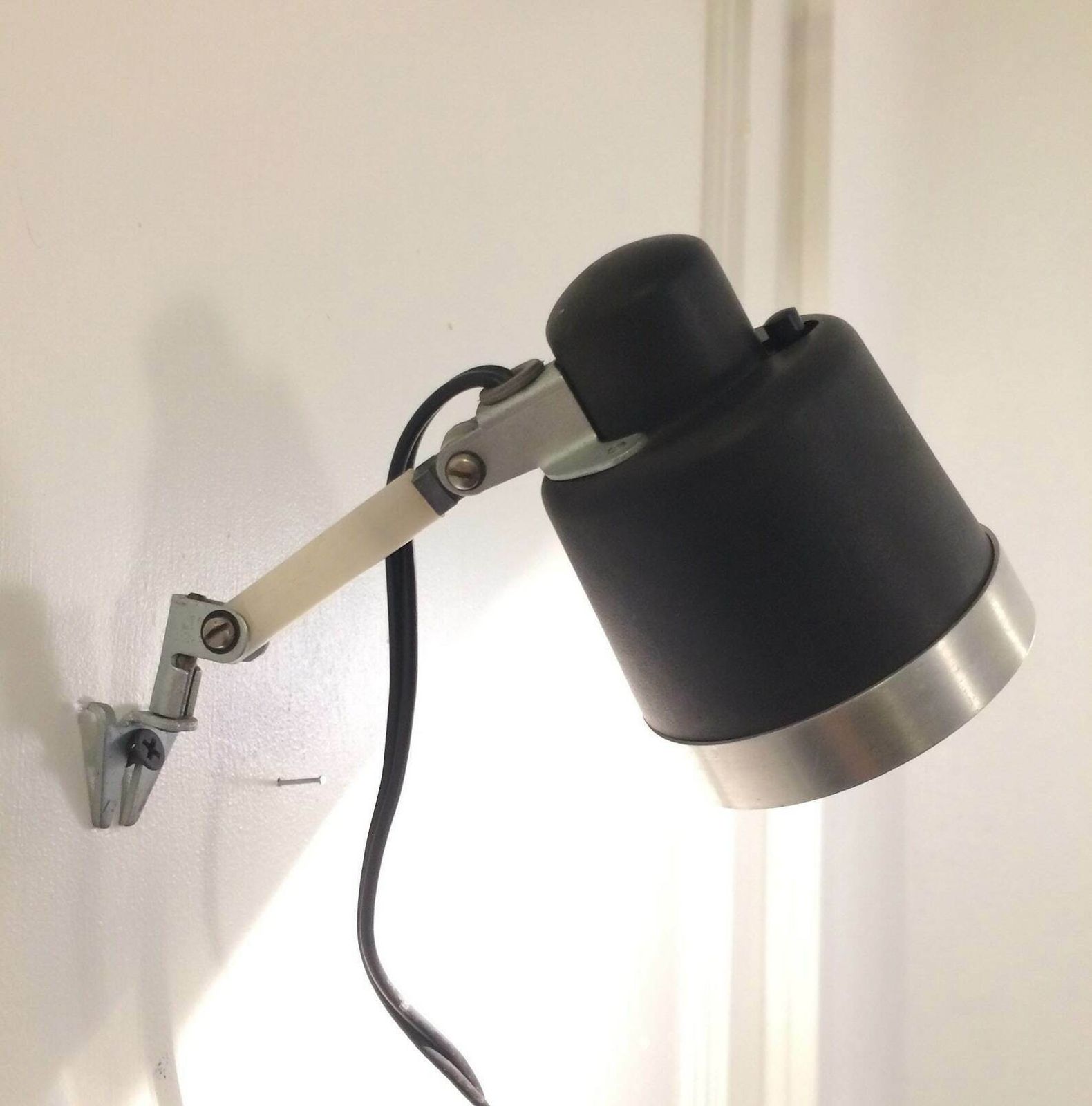 Postmodern Wall Or Bedside Lamp In Black & White Plastic With Aluminium Details   Design From Seifert