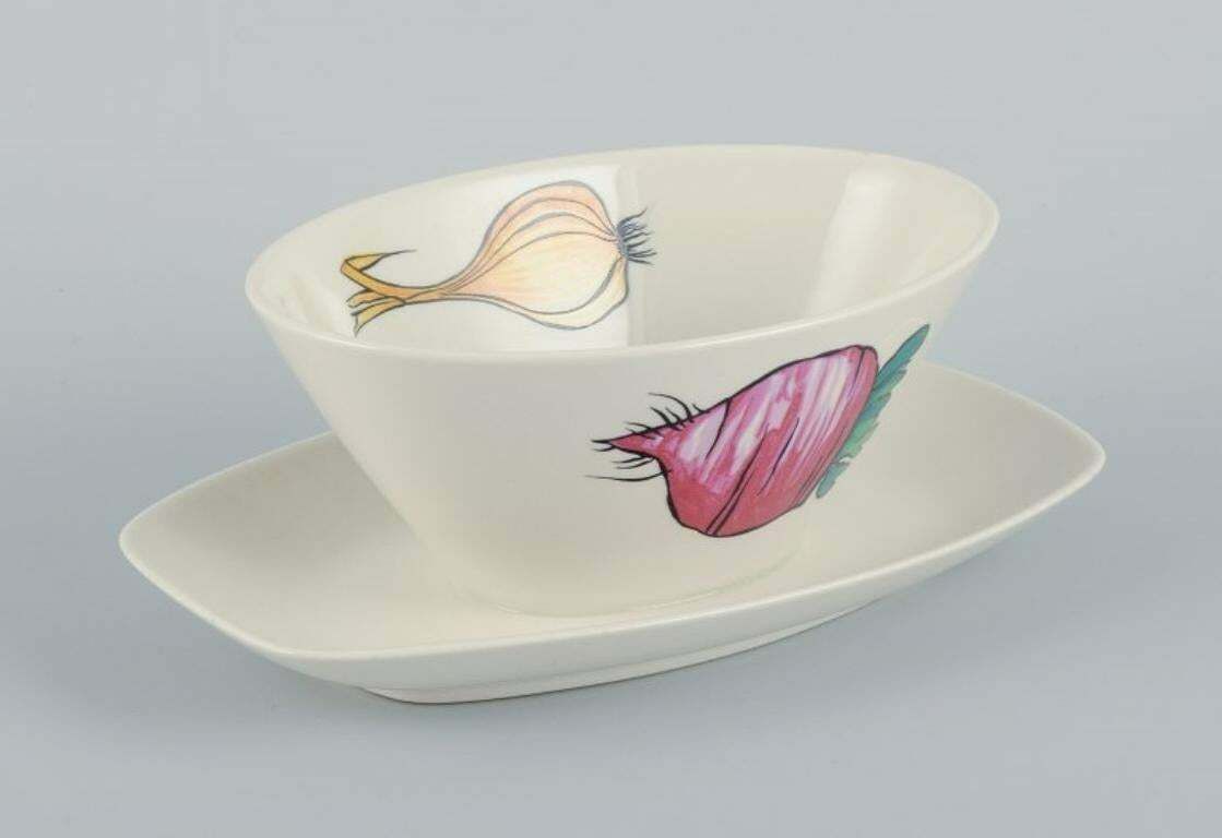 Villeroy & Boch, Luxembourg. "Primabella" Large Bowl, Sauce Boat, And Platter photo for sale