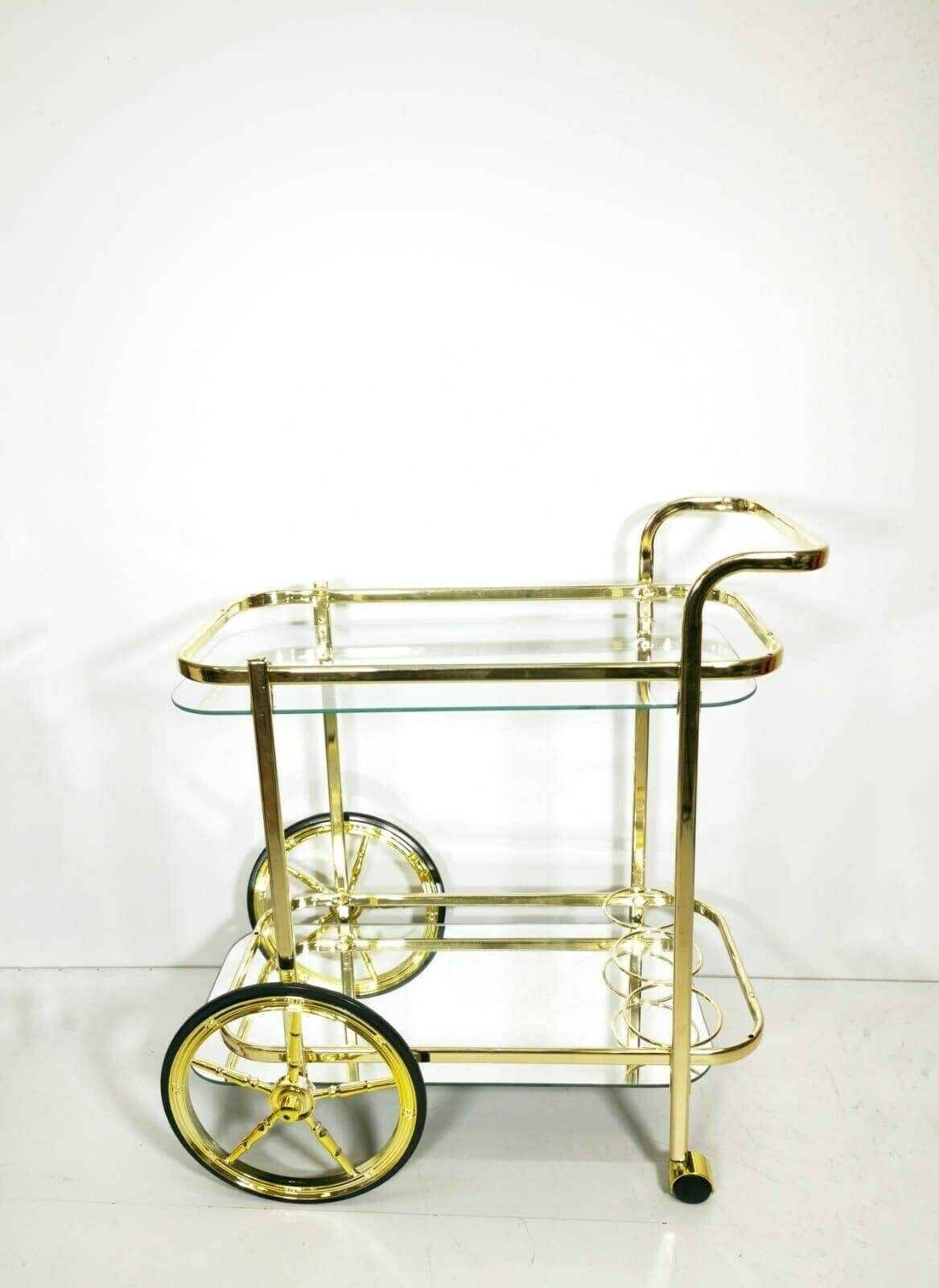 Hollywood Regency Barwagen , Vintage Messing Wagen Mit Zwei Ebenen Und Rauchglas 1960er