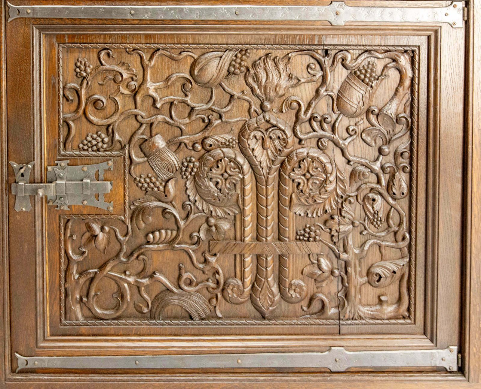 3950.0 French Oak & Wrought Iron Buffet Neogothic St Tree Of Life Theme Early 20th C photo
