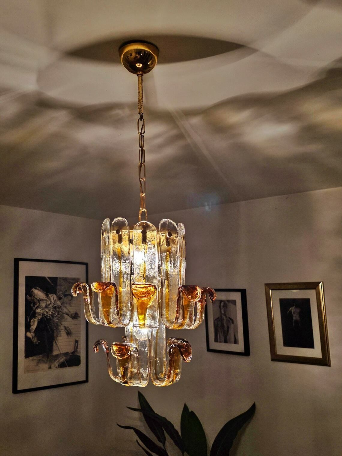 photo furniture Very Rare Mid Century Modern Amber Glass Chandelier Shaped As Flower By Toni Zuccheri For Av Mazzega // Made In Italy In 1960s