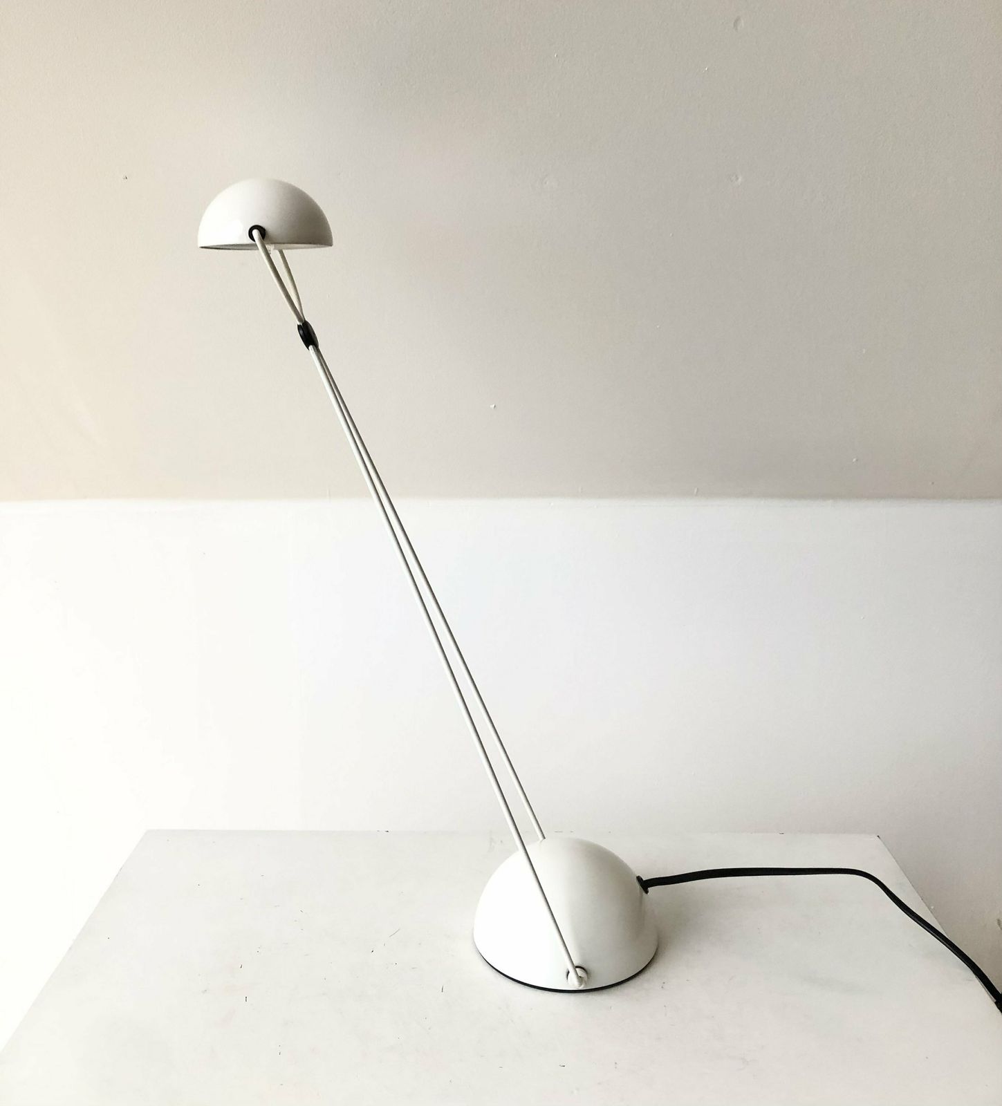 Postmodern Italian “Meridiana” Table Lamp In White Metal And Minimalist Expression   Design From The 1970s By Stefano Cevoli For Vermezzo photo vinterior