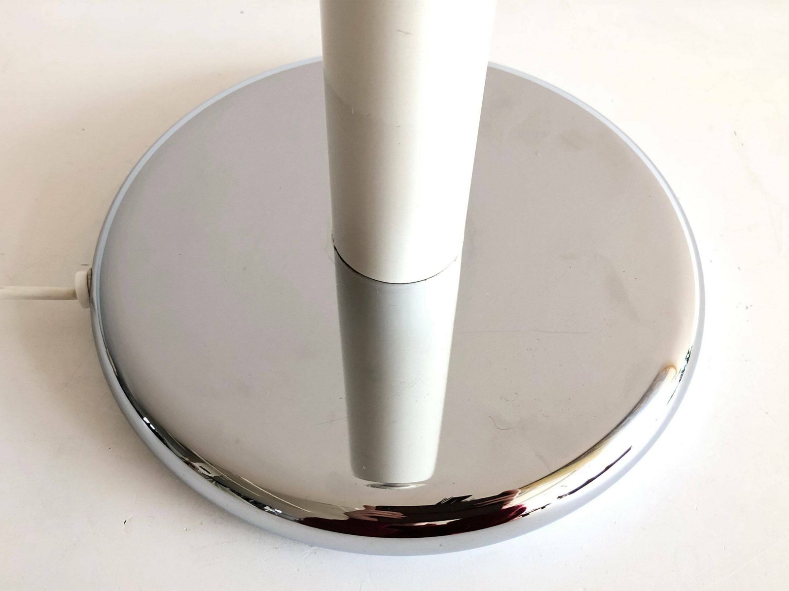 Swedish Vintage Minimalist Postmodern Table Lamp With Chrome And White Metal Base And A Vintage Beige Pleated Shade   Design From Ceci M photo vinterior