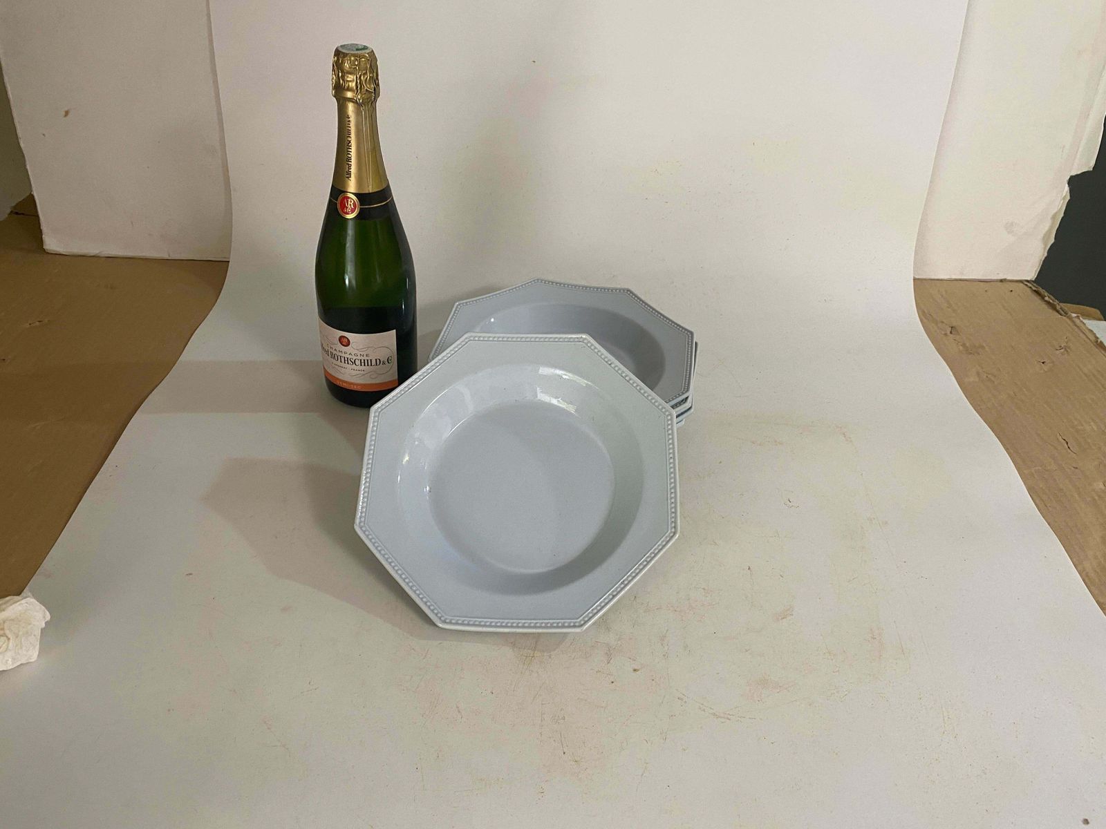 photo furniture Six Octagonal Earthenware Dishes Made In France Creil Montereau Circa 1820