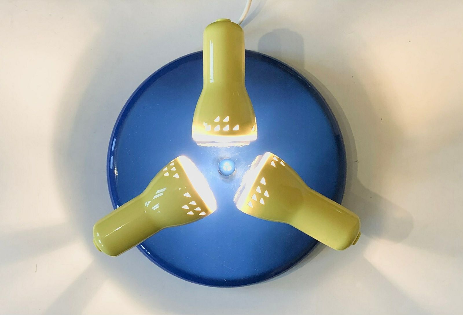 German Memphis Style Vintage Ceiling Spot Lamp In Red, Blue And Yellow Metal   Design From Brilliant photo 209.0