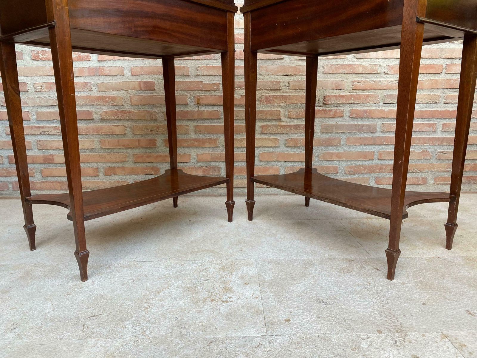 photo vintage Tables de nuit avec marqueterie française incrustée, années 1920, lot de 2