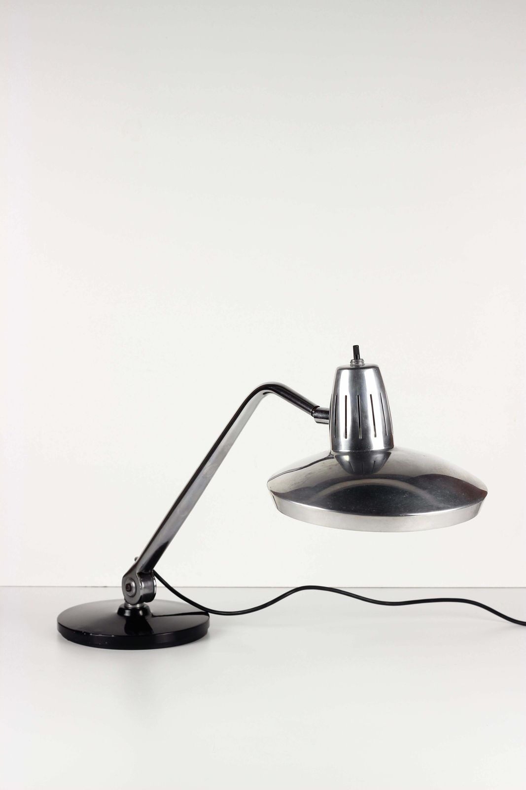 photo for sale Chrome And Aluminium Fase Desk Lamp Modelos Patentados Madrid Espana