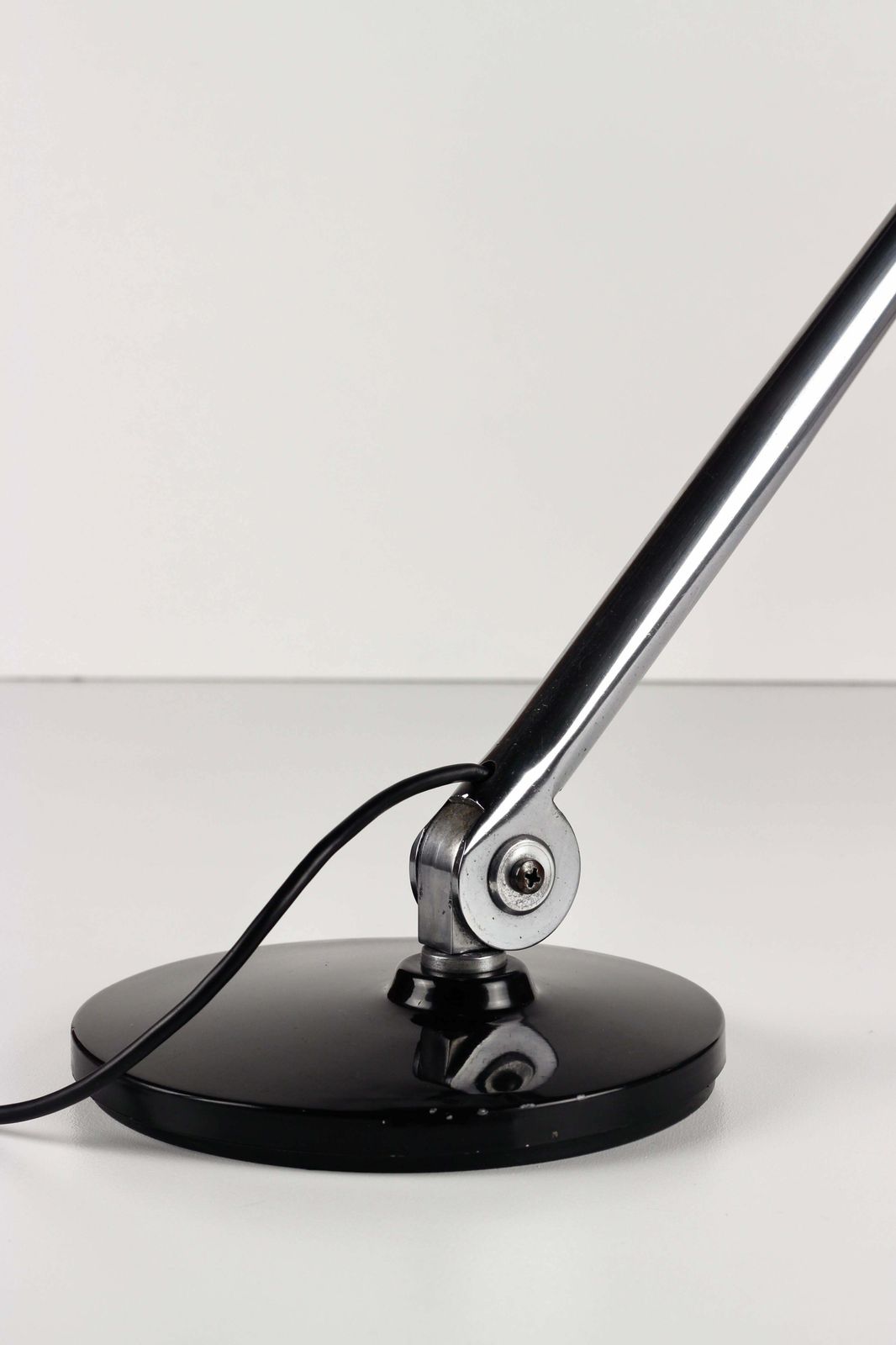 photo vintage Chrome And Aluminium Fase Desk Lamp Modelos Patentados Madrid Espana