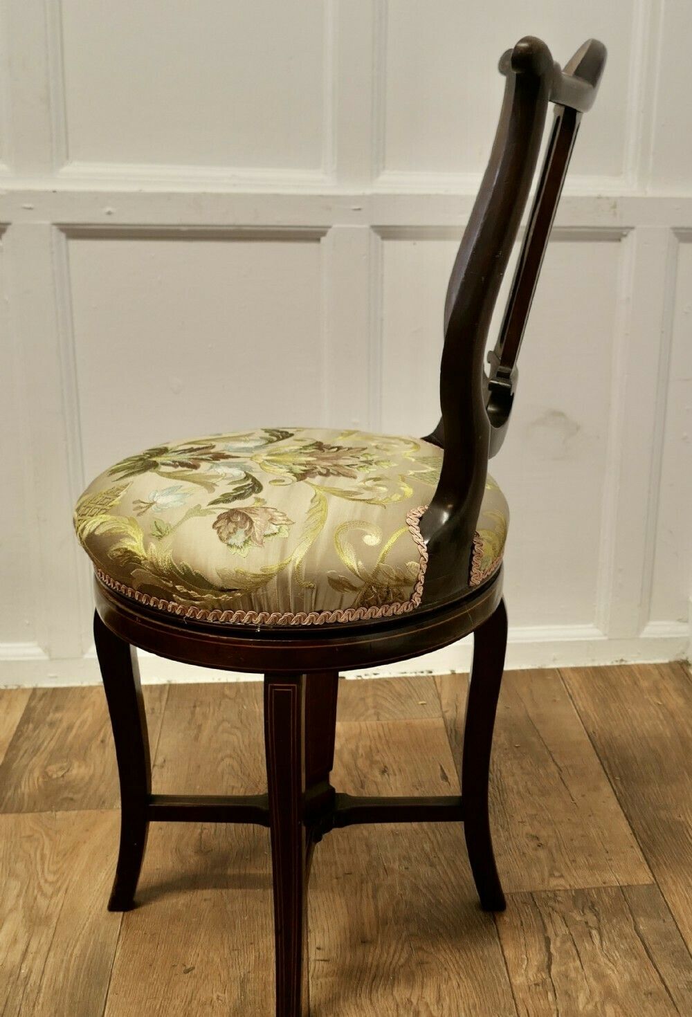 Superb Quality Lyre Back Revolving Harpist/Cello Music Chair photo 1500.0