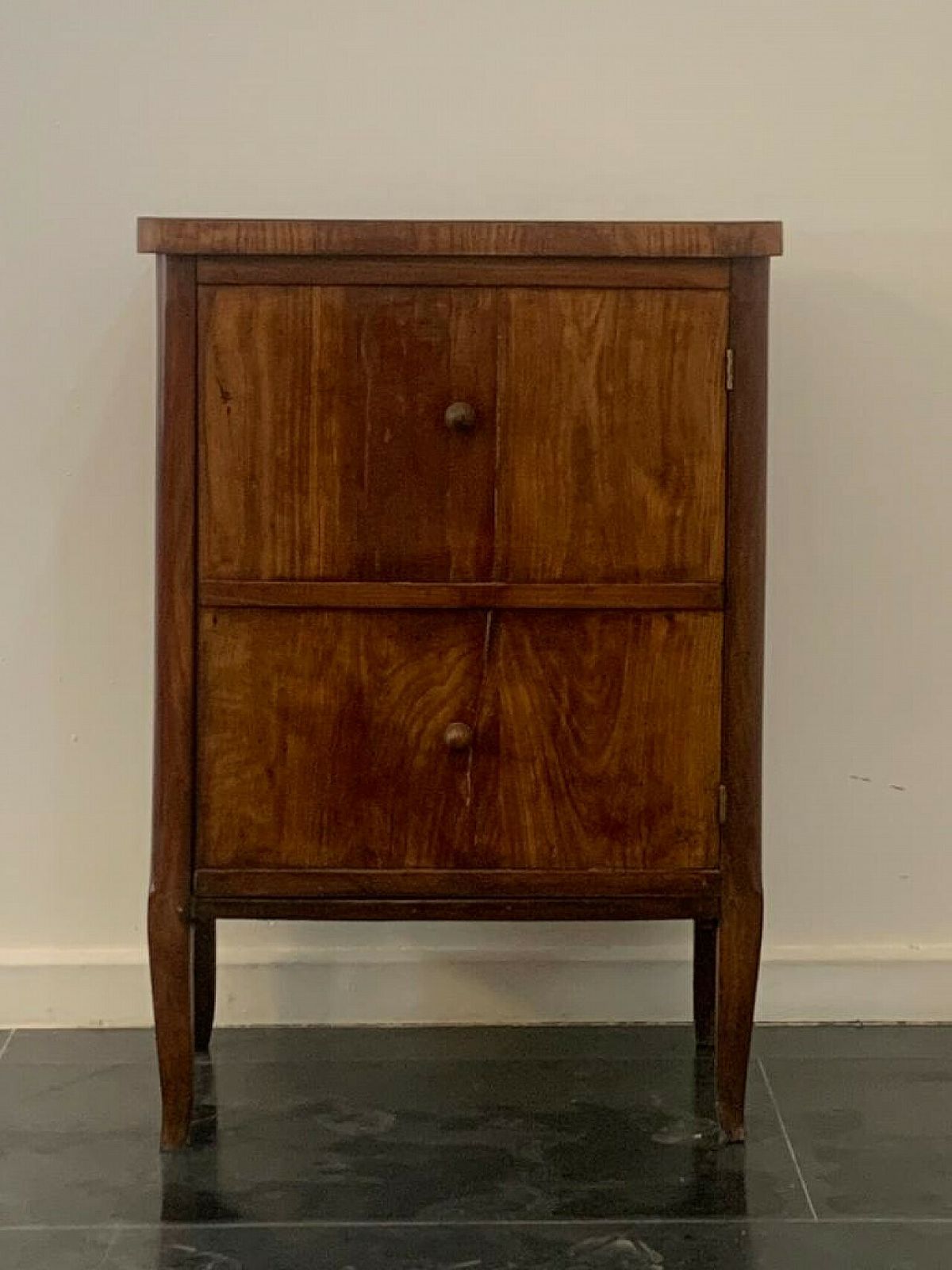Feather Cherry Wood Chest Of Drawers, Late 18th Century photo furniture