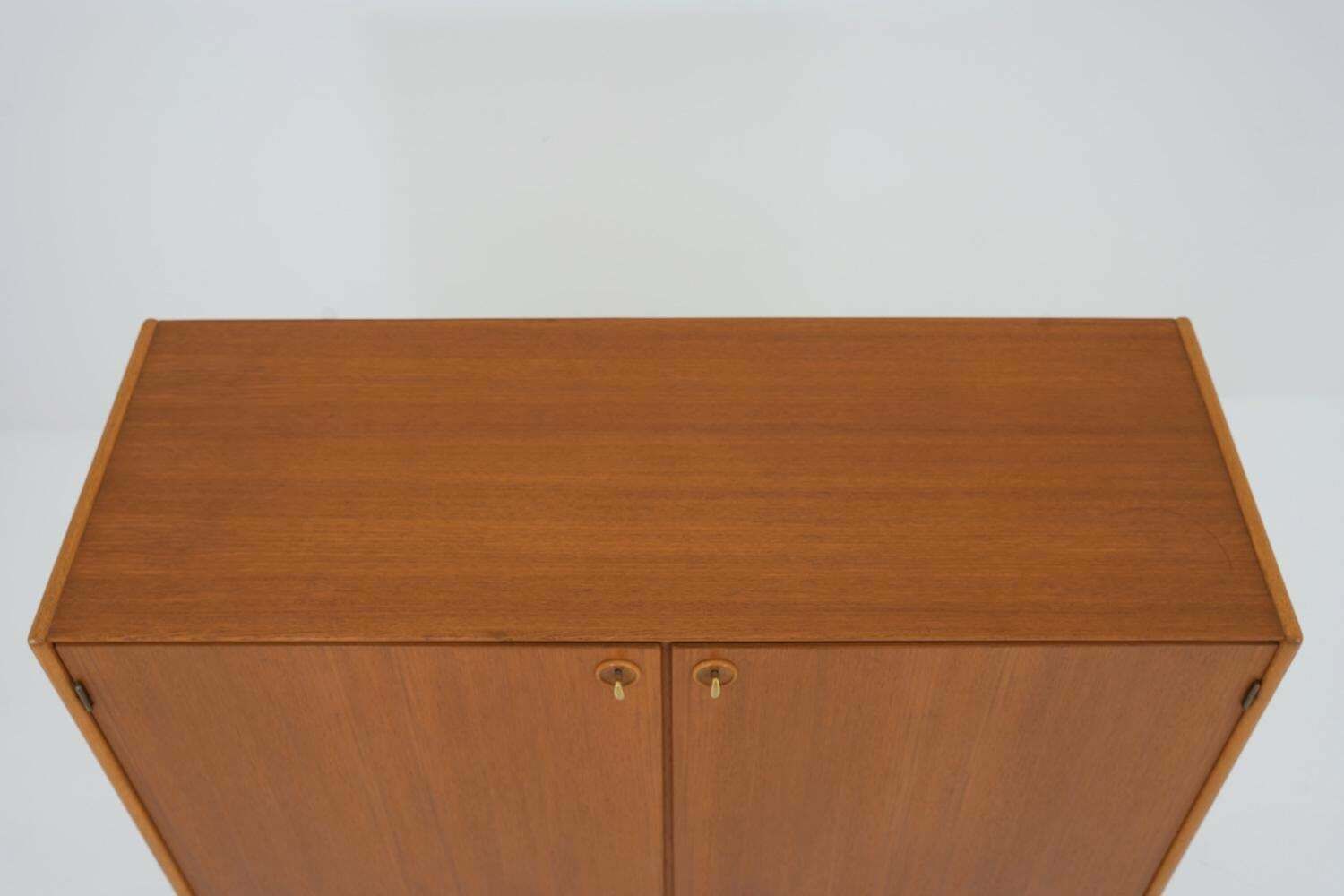 Swedish Mid Century Cabinet By Yngvar Sandström For Nk photo Furniture
