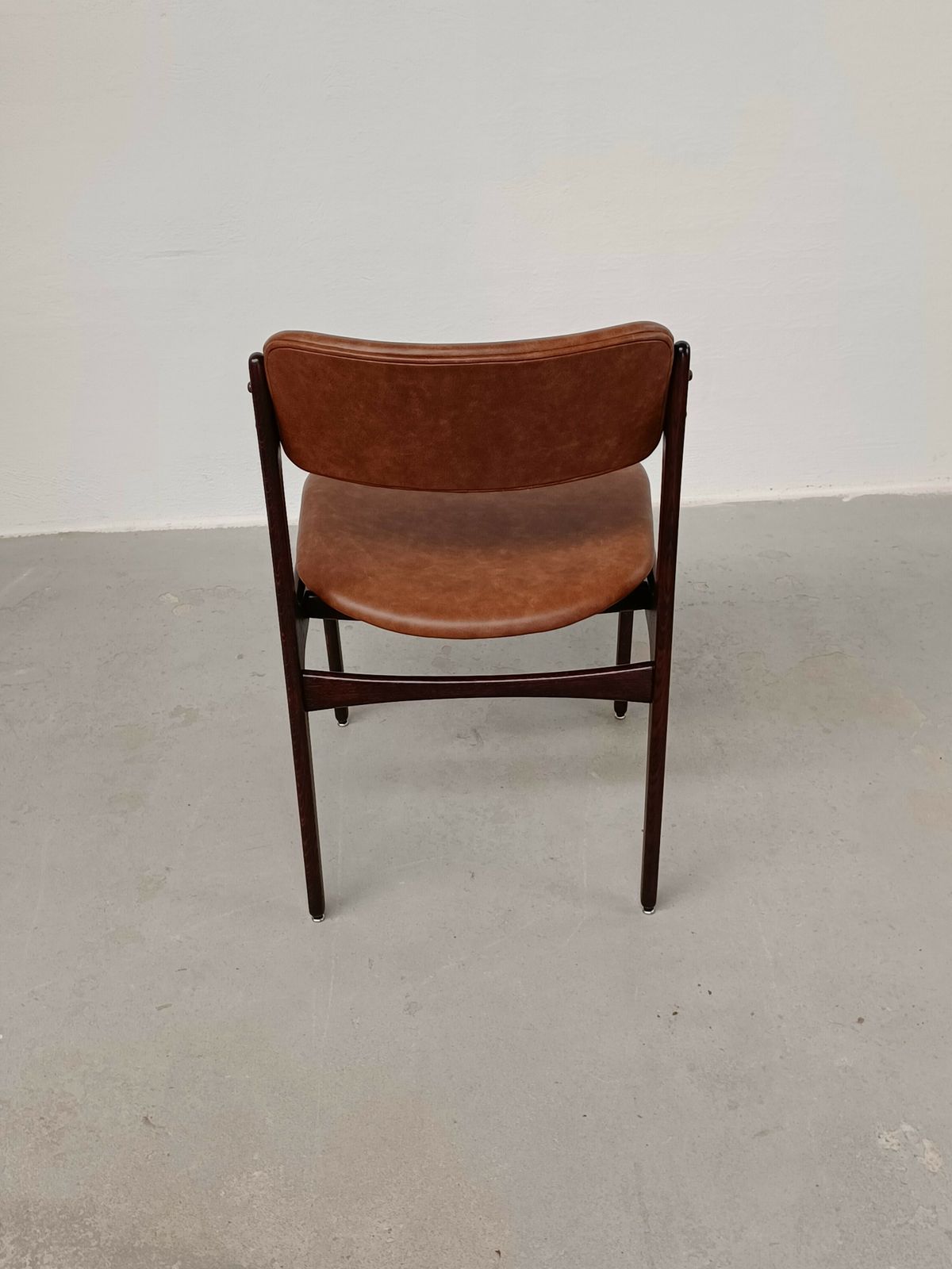 Erik Buch Set Of Eight Fully Restored Tanned Oak Dining Chairs Inc. Custom Reupholstery 1960s photo buy