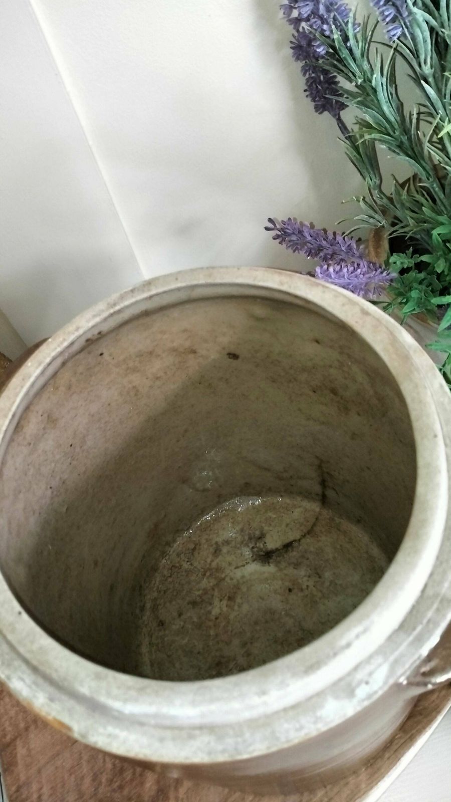 Pot à confit vintage français avec couvercle, pot à confit couvert, pot en grès français avec couvercle, bocal à conserves en céramique émaillée vintage, cuisine de campagne photo vinterior