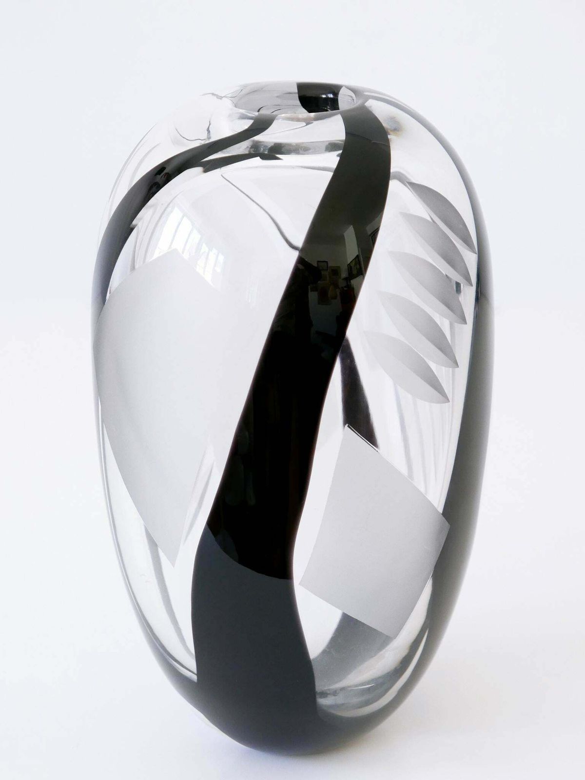 Unique Art Glass Vase By Anna Ehrer For Kosta Boda Sweden 1992 Signed photo for sale