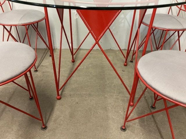 Cassina Chairs And Table From The 1980s, Designer Frank Lloyd Wright, Modern Antiques. Sign photo 8090.0