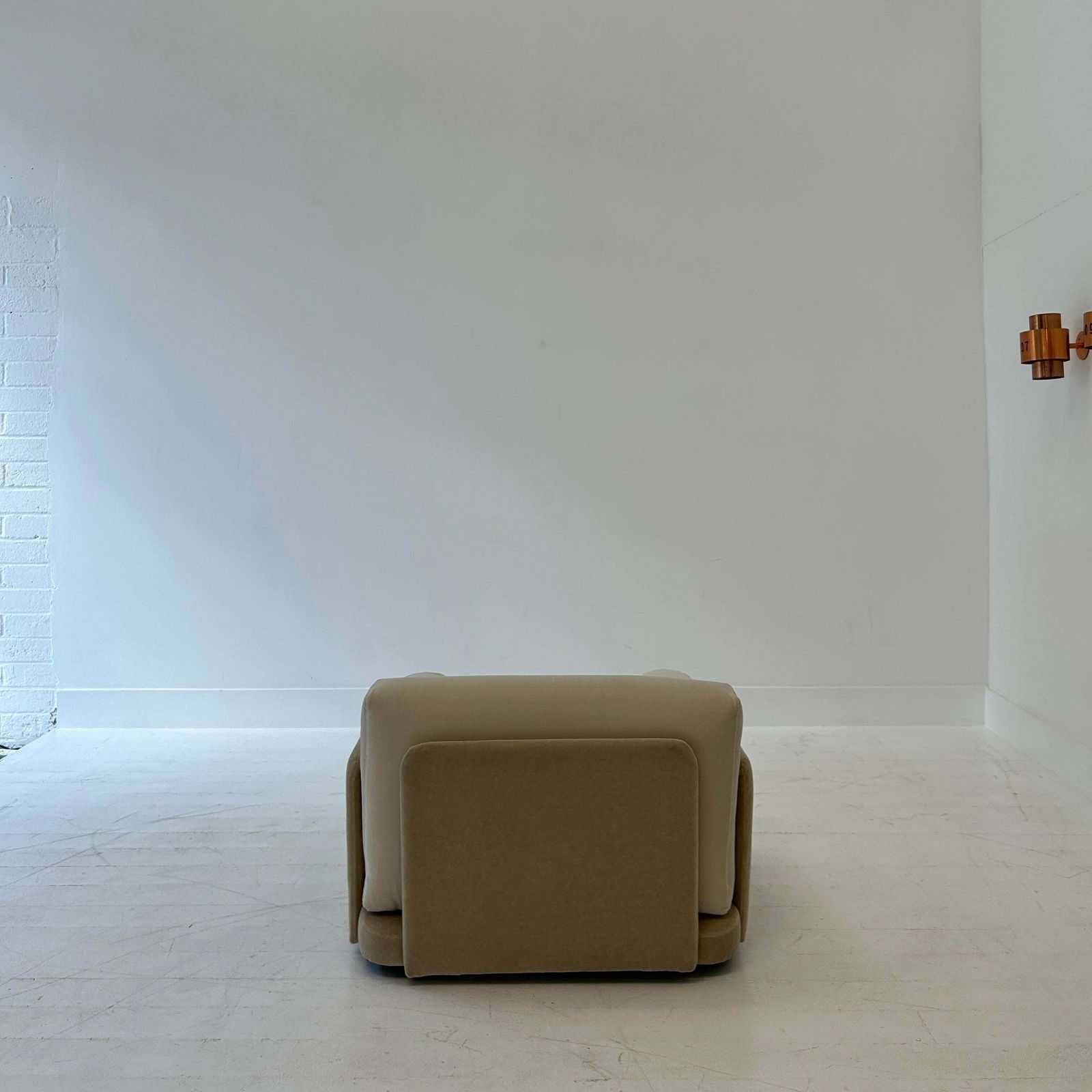 3600.0 1970s Modernist Italian Framed Armchair photo