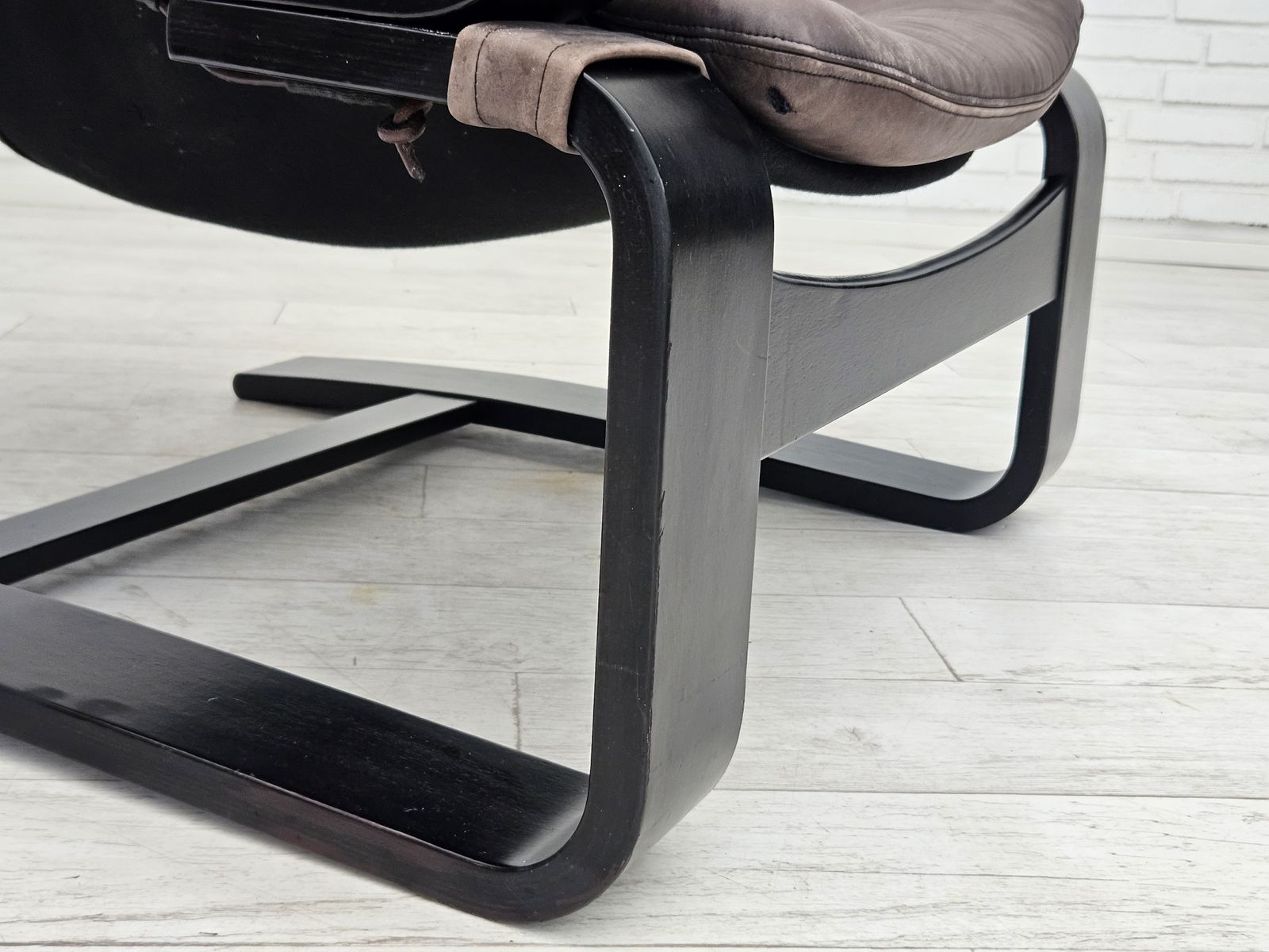 Ca. Jaren 1970, Zweeds Design Van Ake Fribyter Voor Nelo, Kroken Loungestoel, Ongerestaureerde Staat. photo for sale