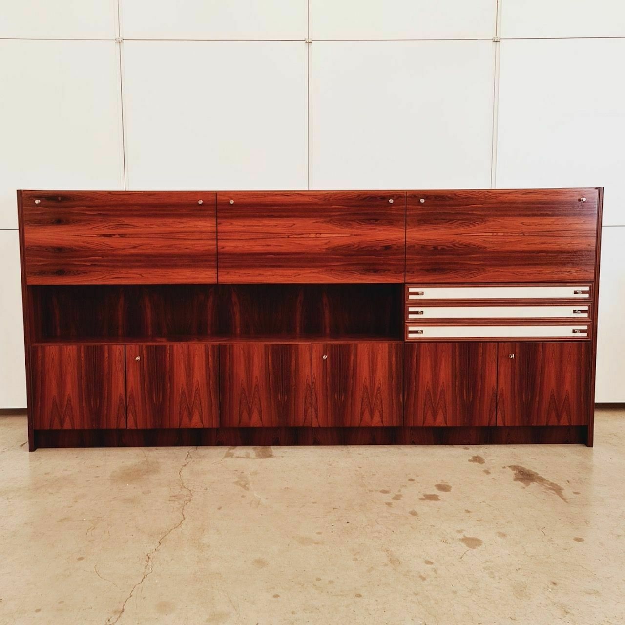 Zengel Verhoogd Dressoir, Jaren 1940