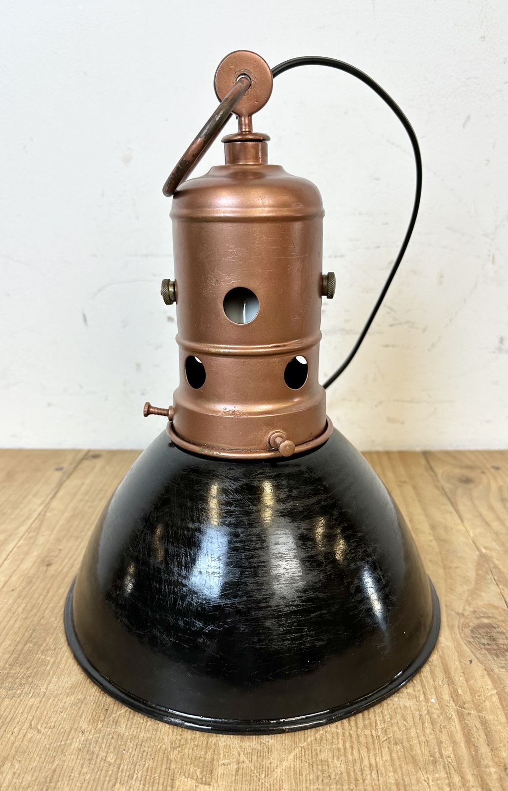 photo vintage Industrial Italian Black Enamel Factory Lamp With Iron Top, 1950s, 2x