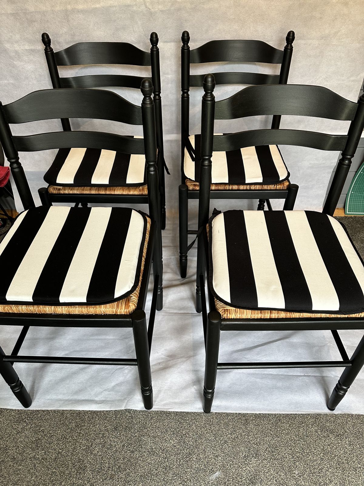 French Rustic Country Style Farmhouse Chairs, Black X 4