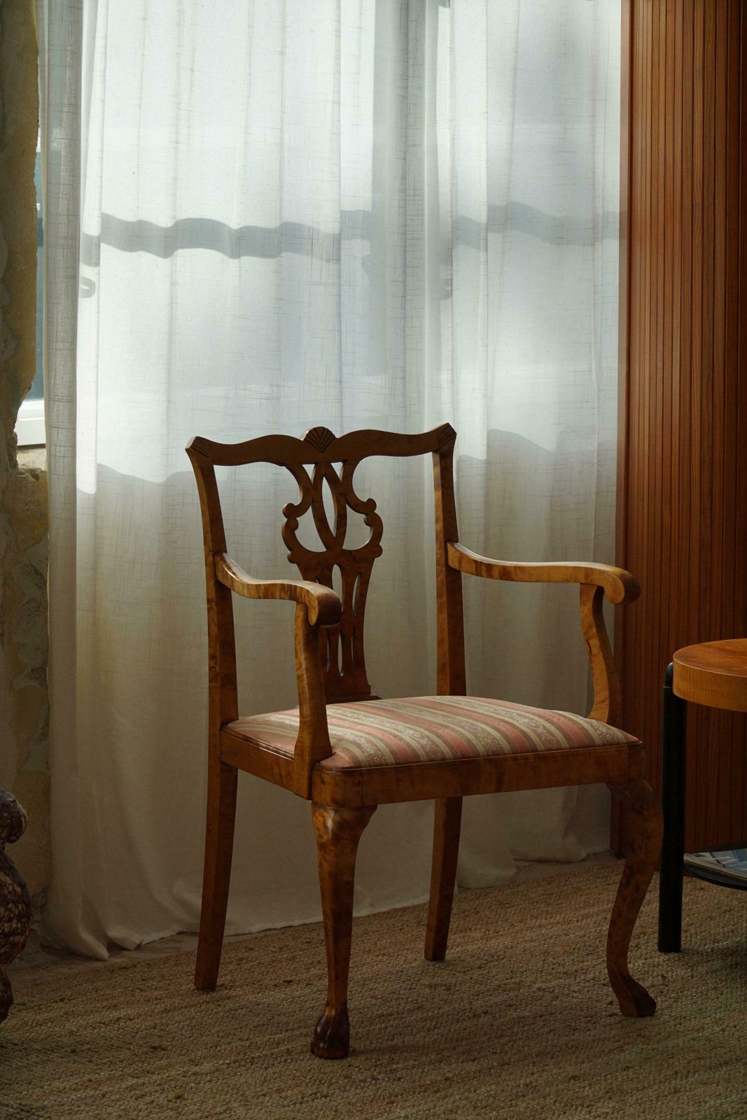 A Pair Of English Chippendale Style Armchairs In Birch, 20th Century, England photo for sale