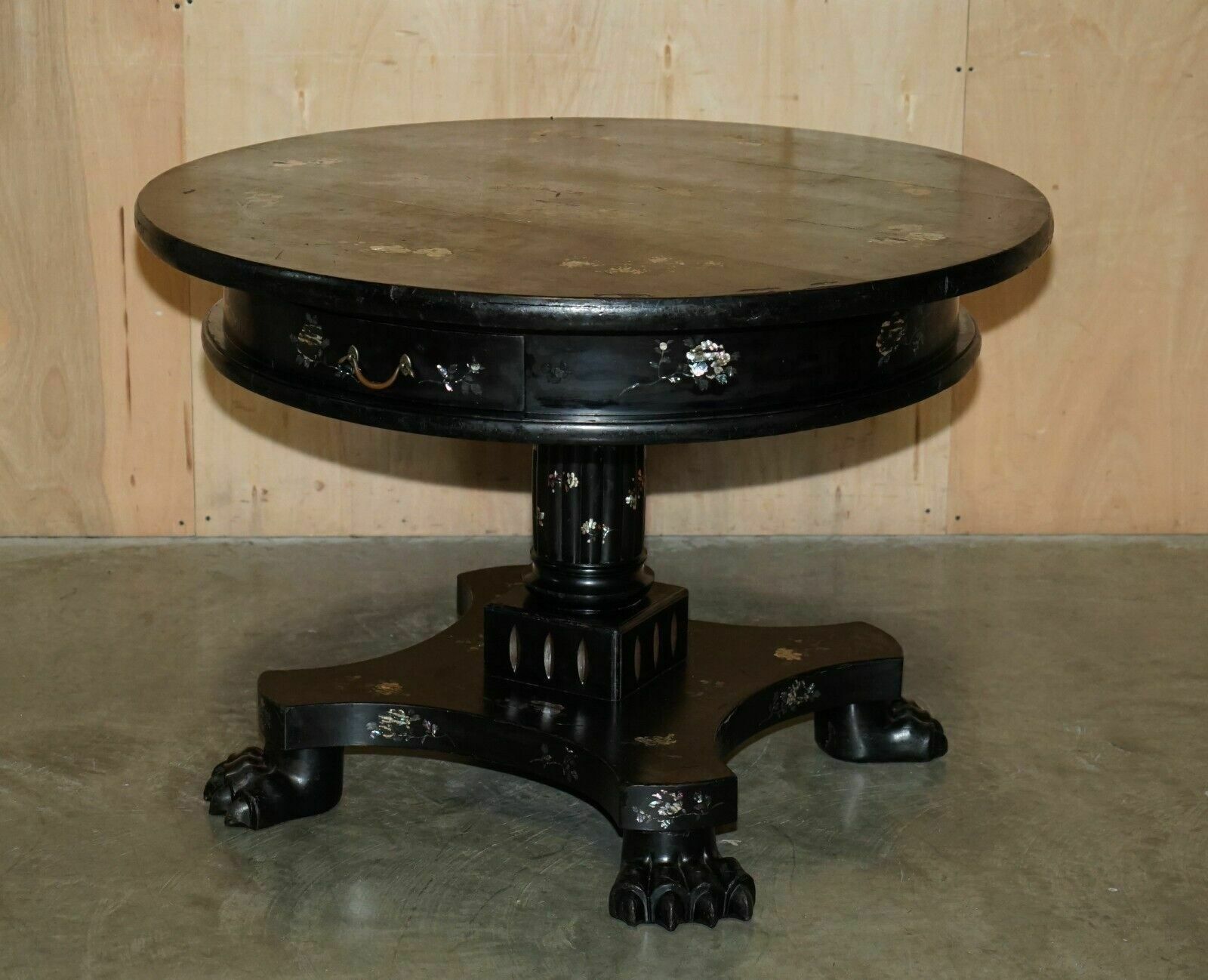 Fine Antique Circa 1820 Chinese Chinoiserie Mother Of Pearl Centre Dining Table photo for sale