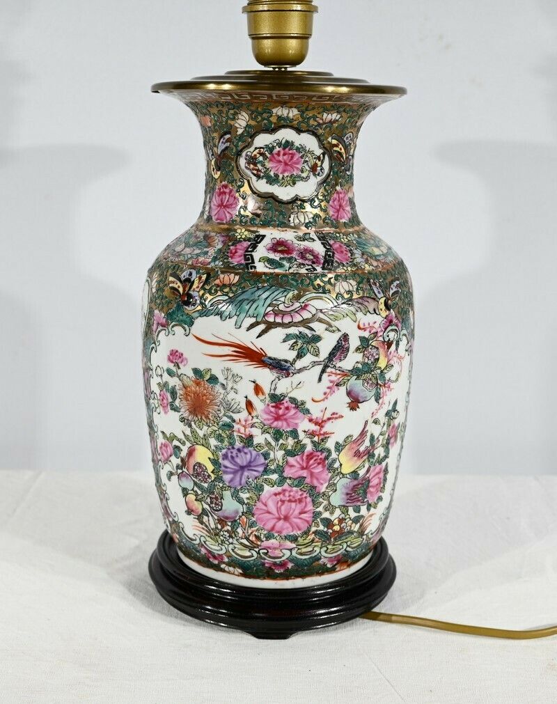 Lighting Canton Porcelain Lamp, China – Late 19th Century photo
