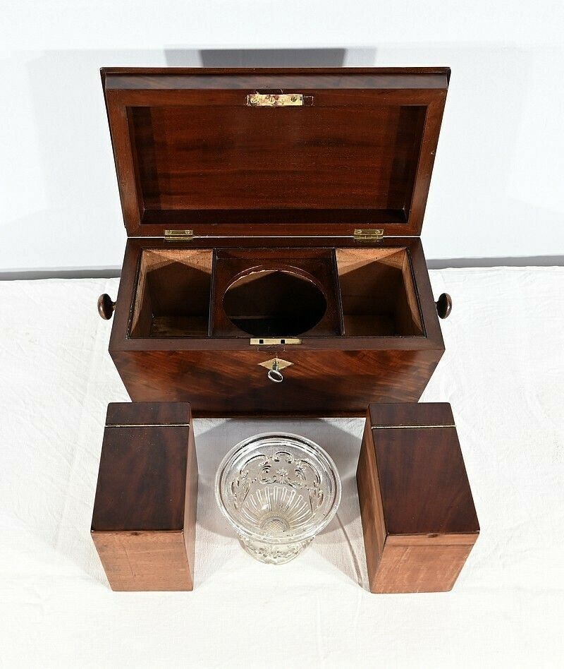 photo vintage Rare English Tea Caddy In Mahogany   Mid 19th Century