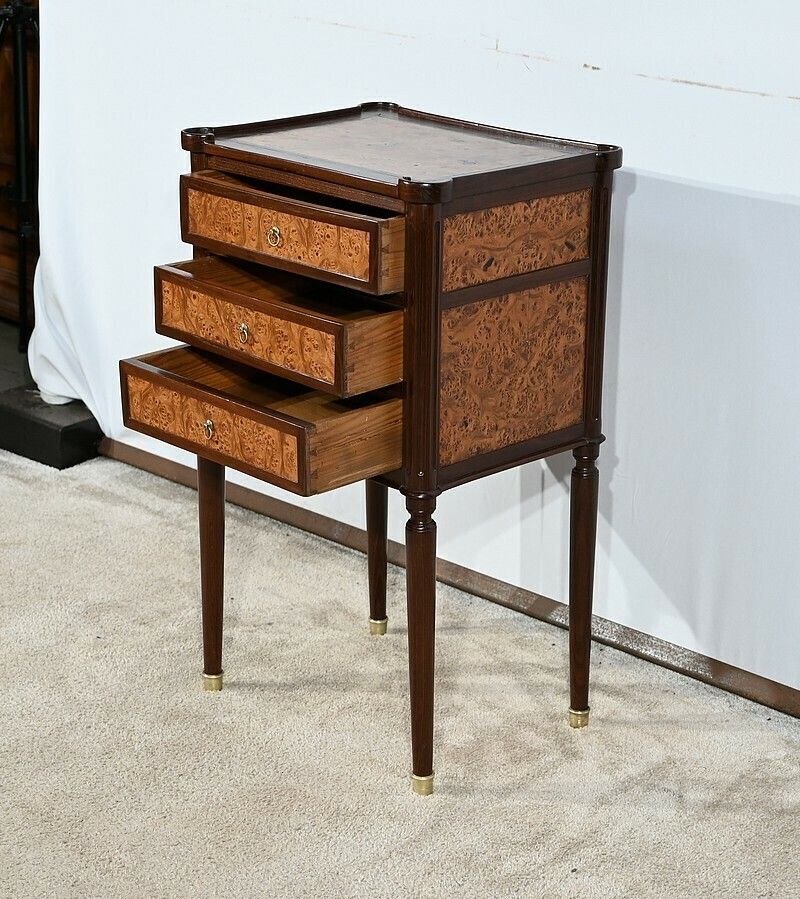 photo vintage Small Chiffonnière Table In Mahogany And Amboyna Burl, Louis XVI Period – Late 18th Century