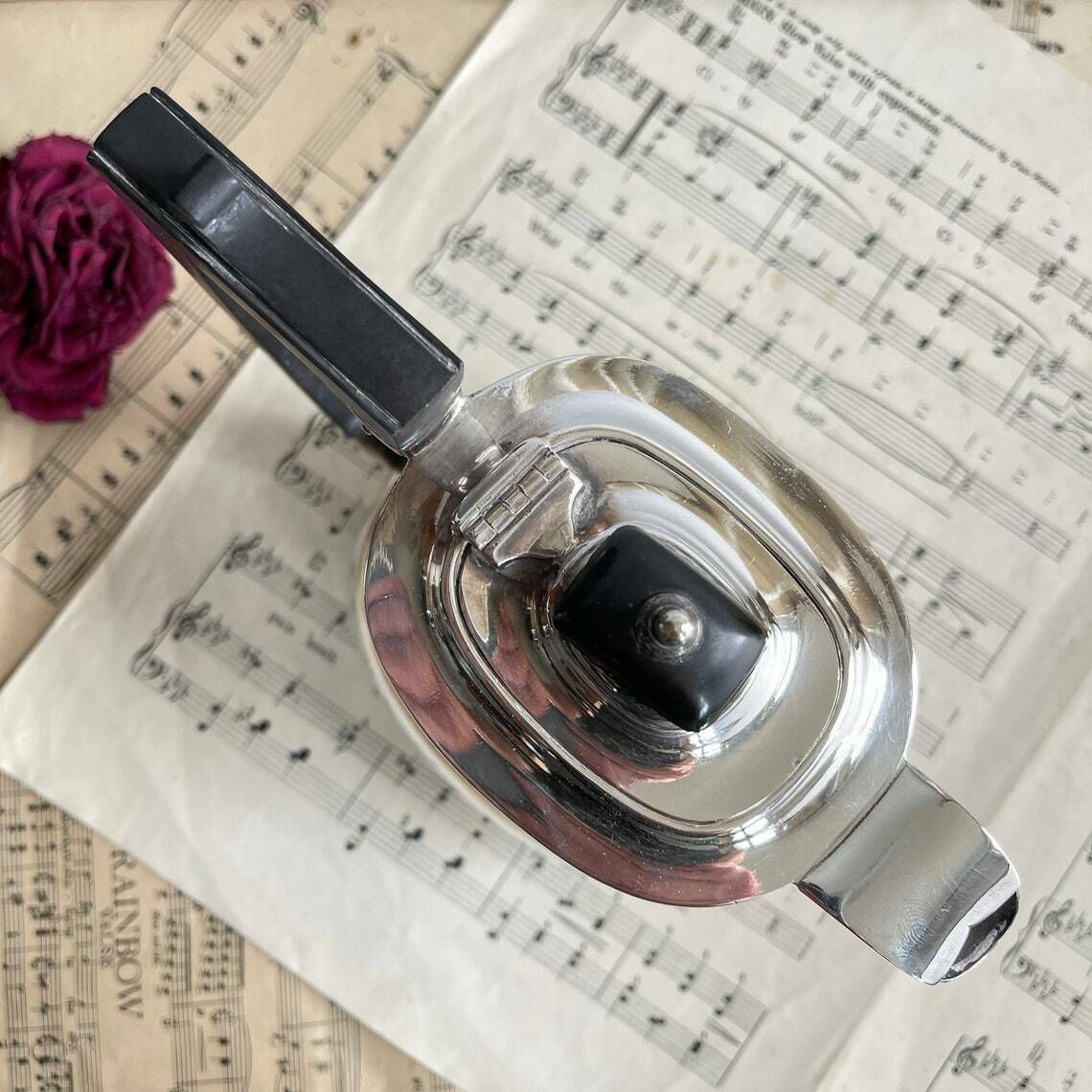 Vintage Silver Plated Oval Balluster Teapot. Hot Water Pot. Coffee Pot. Downton Abbey. Shabby Chic photo Home Decor