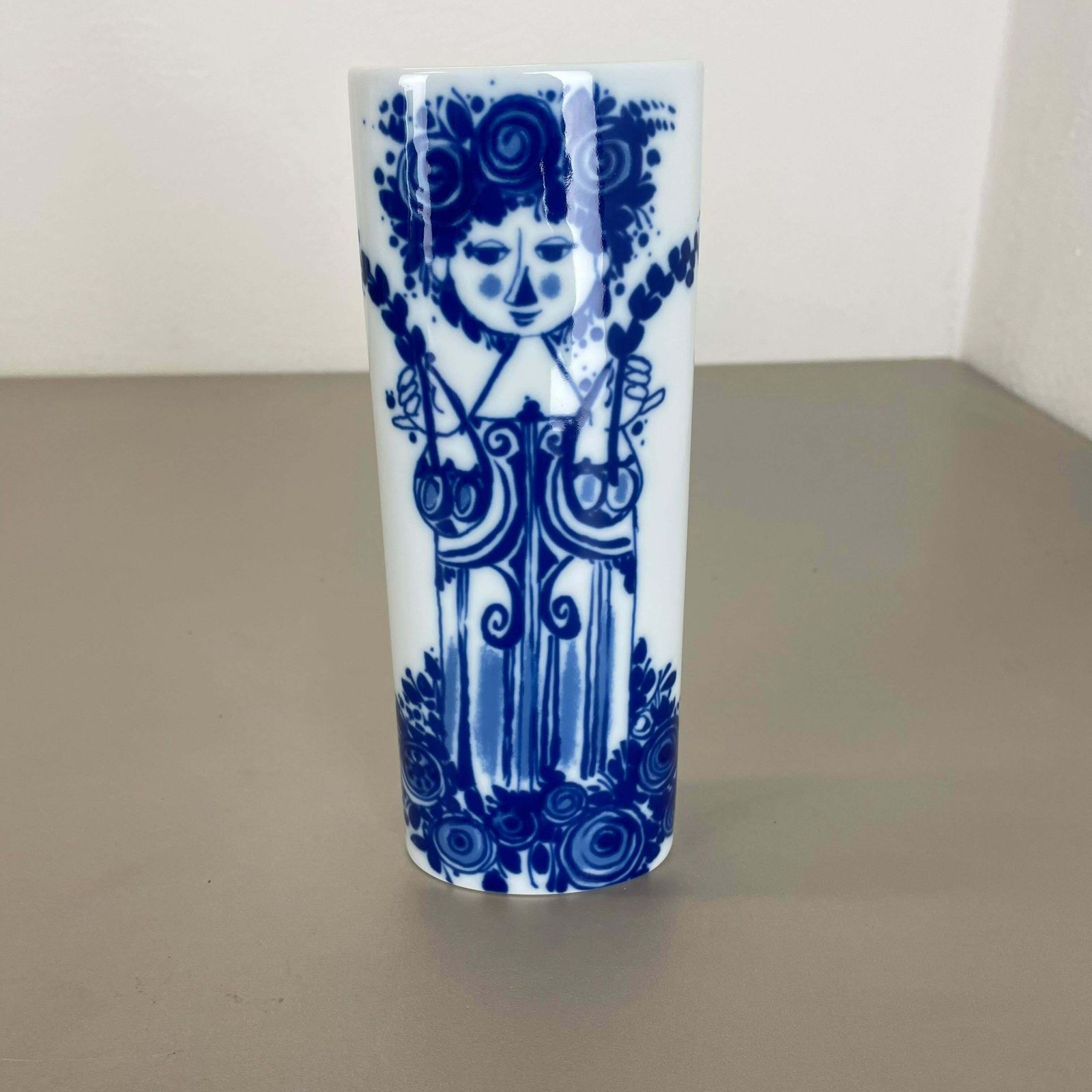 Op Art Porcelain Vase By Björn Wiinblad For Rosenthal Studio Line Germany, 1970s photo 346.0