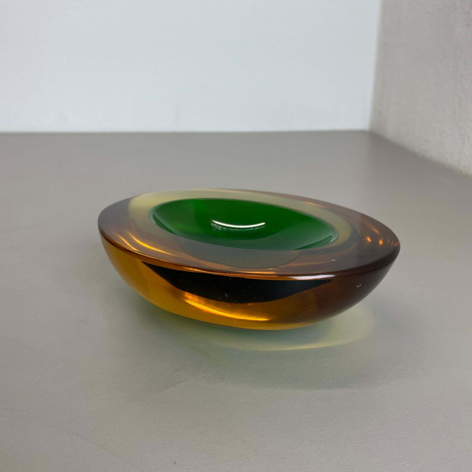 Heavy 1.5kg Glass "Green Yellow" Bowl Element Shell Ashtray Murano Italy, 1970s photo vinterior
