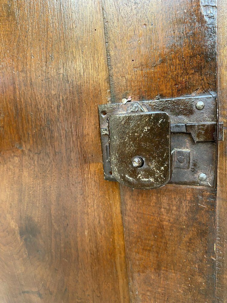 photo vinterior Antique Dutch Baroque Light Oak Cupboard Or Cabinet, 18th Century
