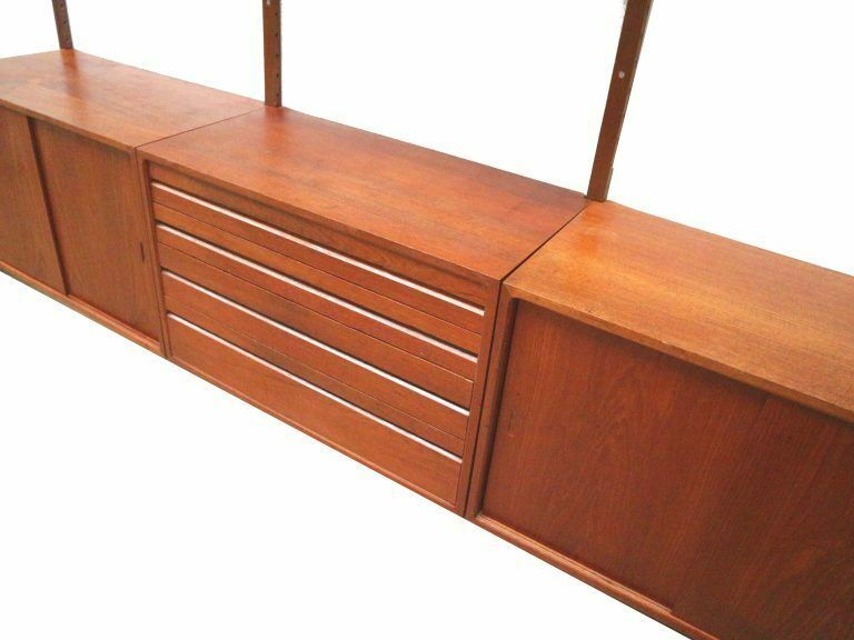 photo furniture Teak Vintage Wall System By Poul Cadovius For Cado From The 1960s