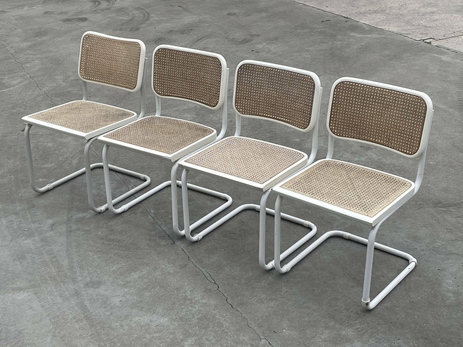 Set Of 4 Cesca B32 Model Chairs In White By Marcel Breuer photo for sale