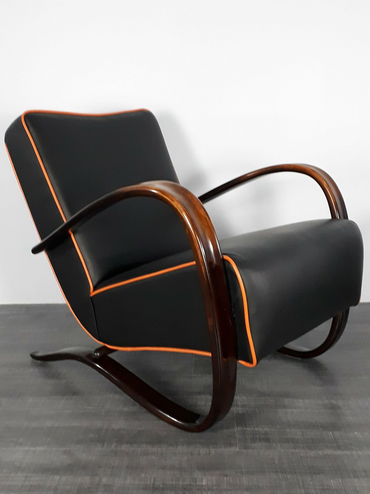 Halabala H269 Armchair In Beech And Black Leather, Czech Art Déco 1930s photo for sale