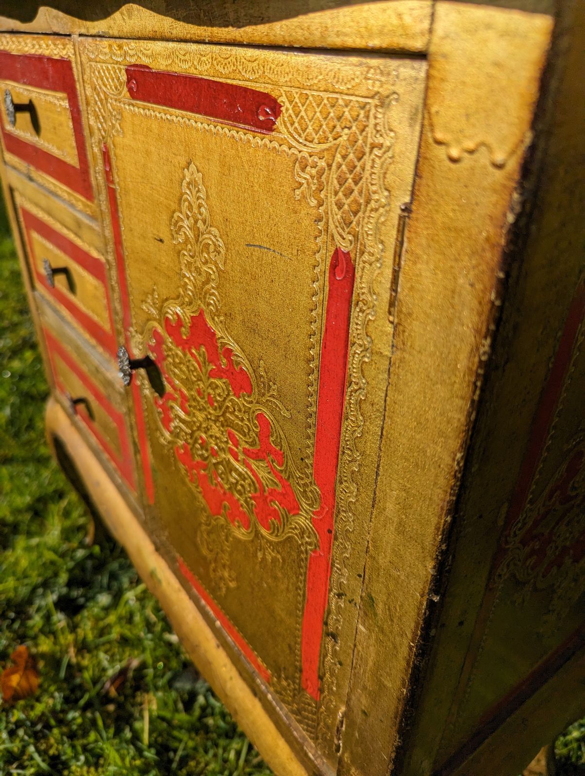 Vintage Quality Italian Florentine Cabinet Rare Older Example   Delivery Available 0232. photo buy