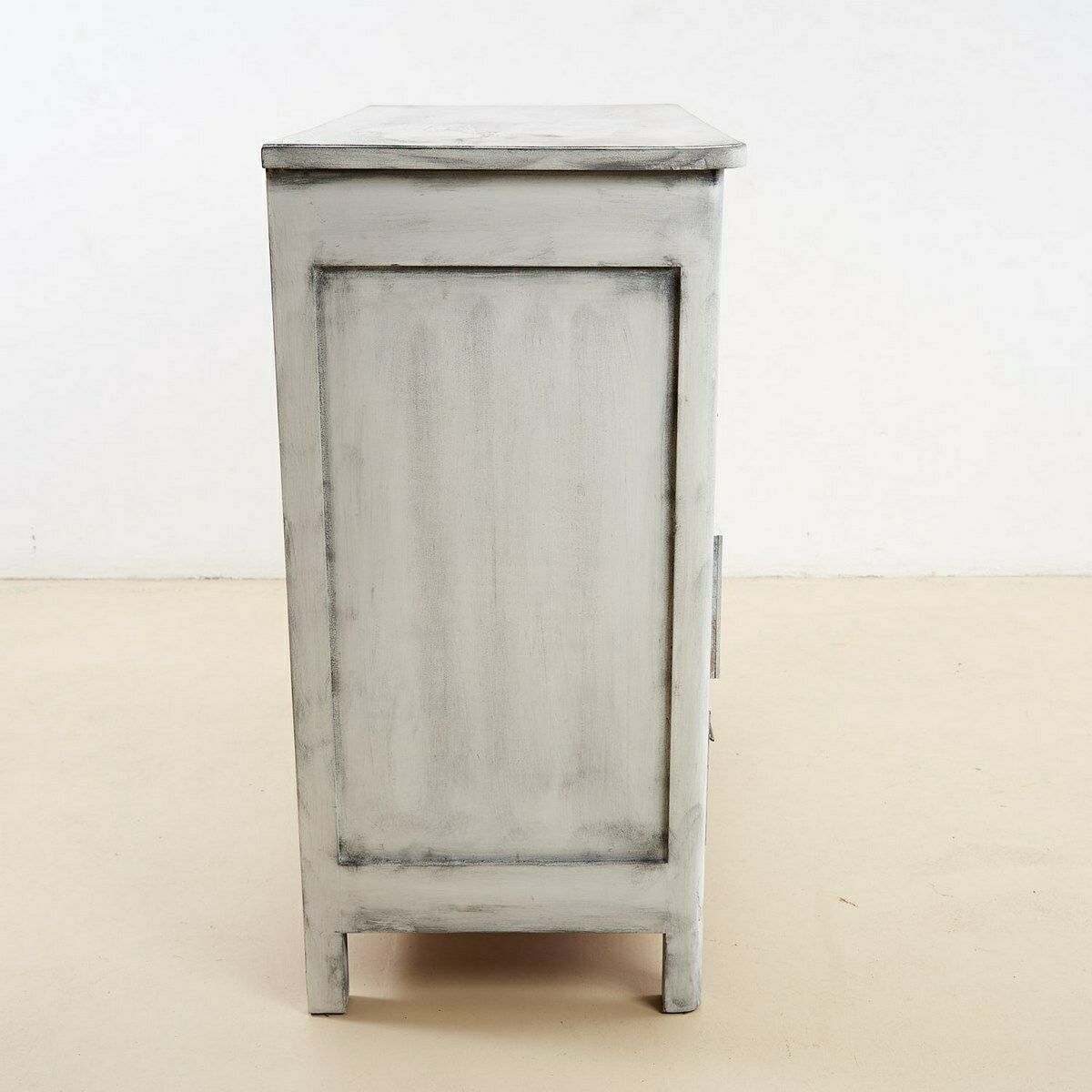 White Chest Of Drawers   Four Drawers photo vintage