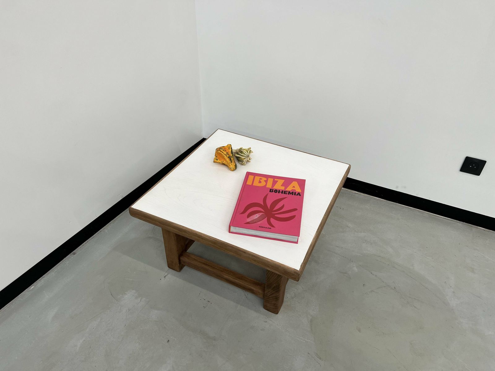 105.0 Modernist Square Coffee Table In Oak photo