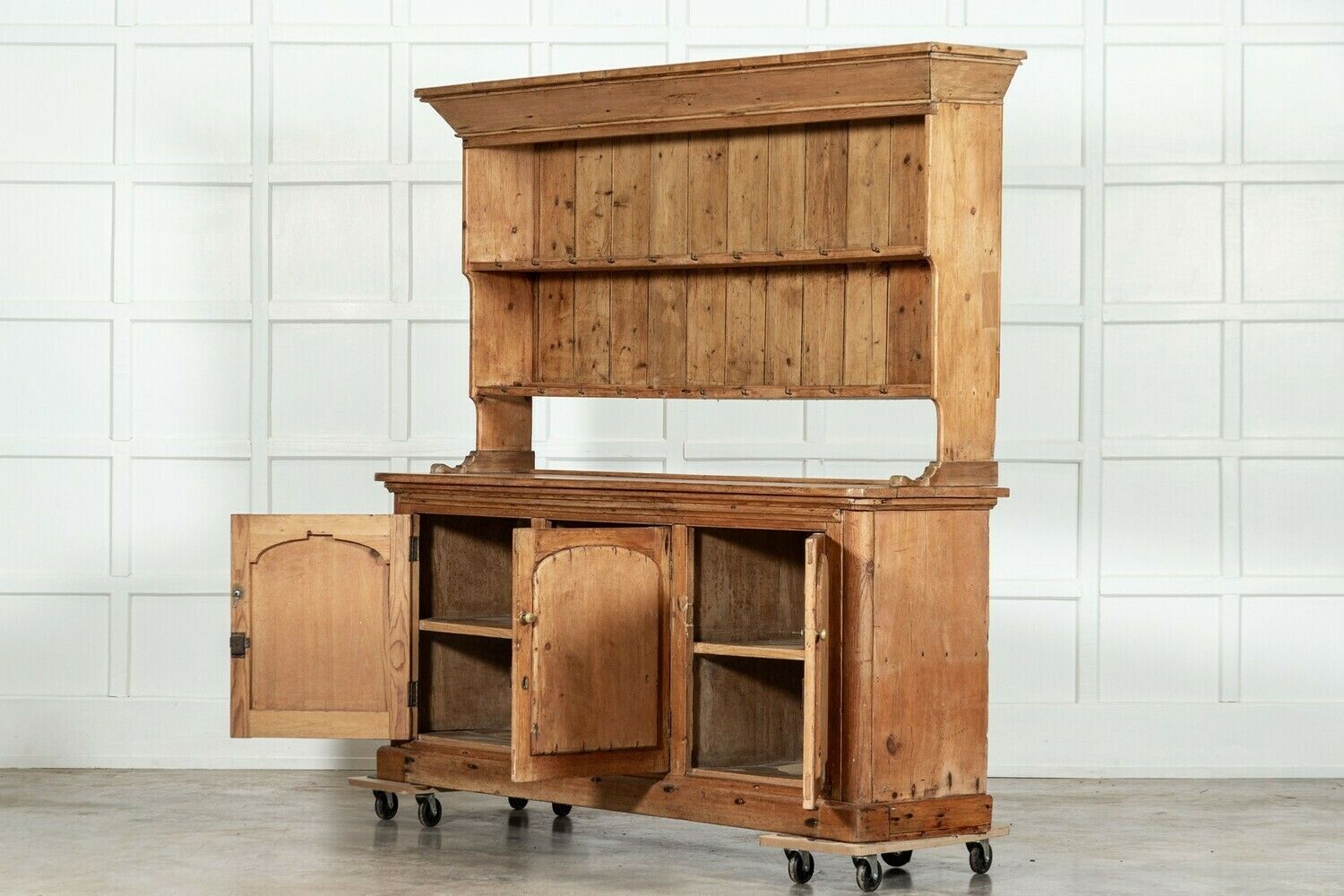 Large 19thc English Pine Vernacular Dresser photo 6613.0