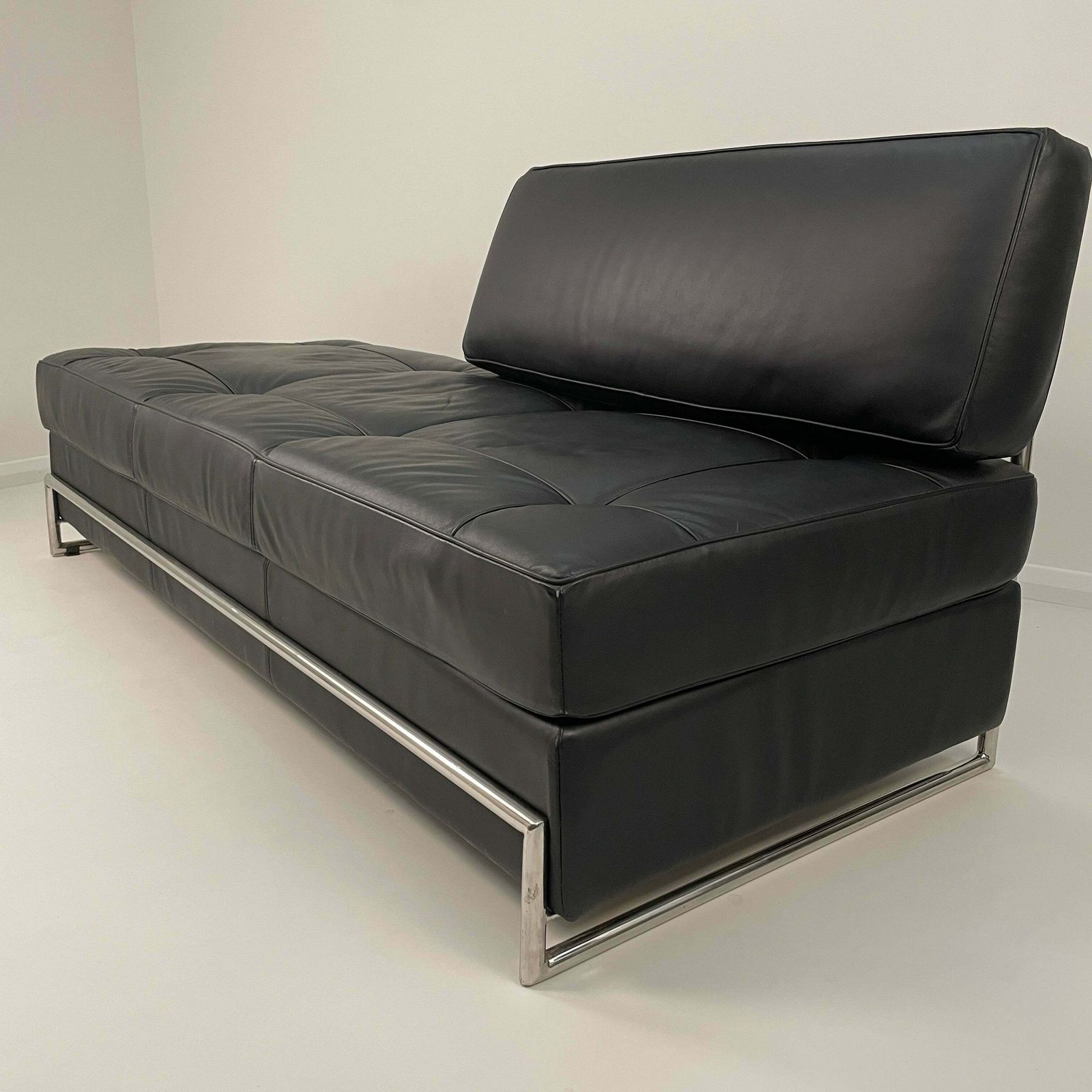 Vintage Style Black Eileen Gray Day Bed/Sofa photo for sale