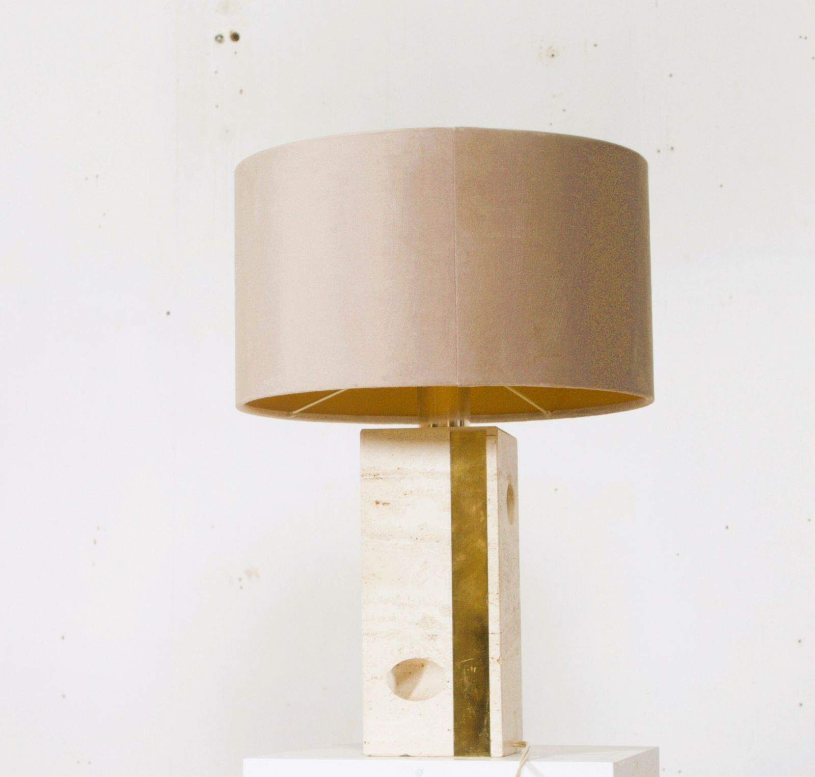 Mid Century Italian Table Lamp In Travertine Attributed To Fratelli Mannelli, 1970s photo furniture