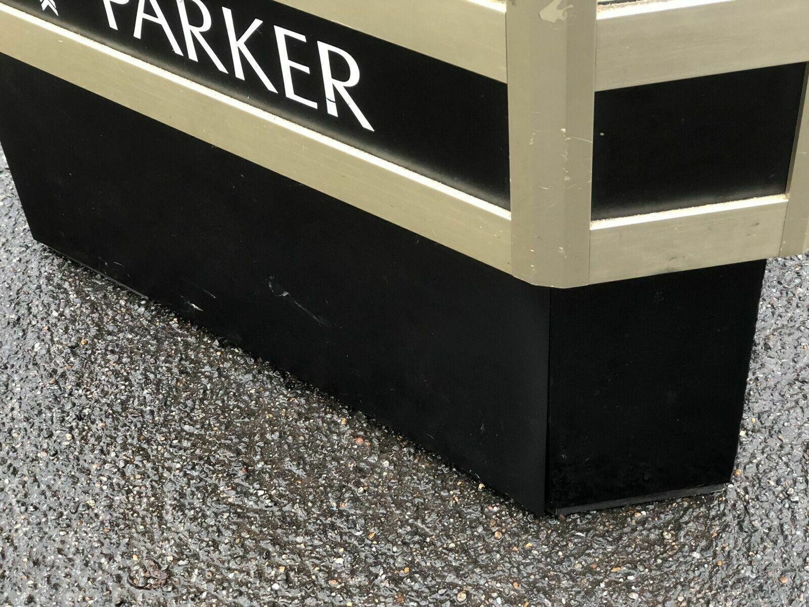 photo furniture Parker Pen Shop Display Cabinet. Perfect To Display Own Collection