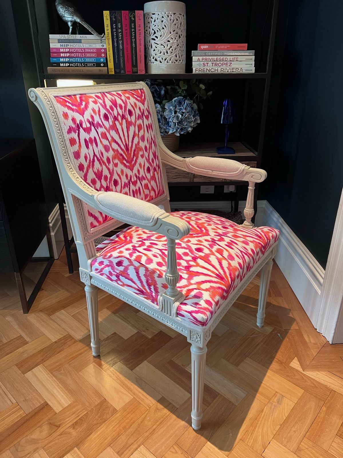 photo furniture Carved Wood And Upholstery Armchair