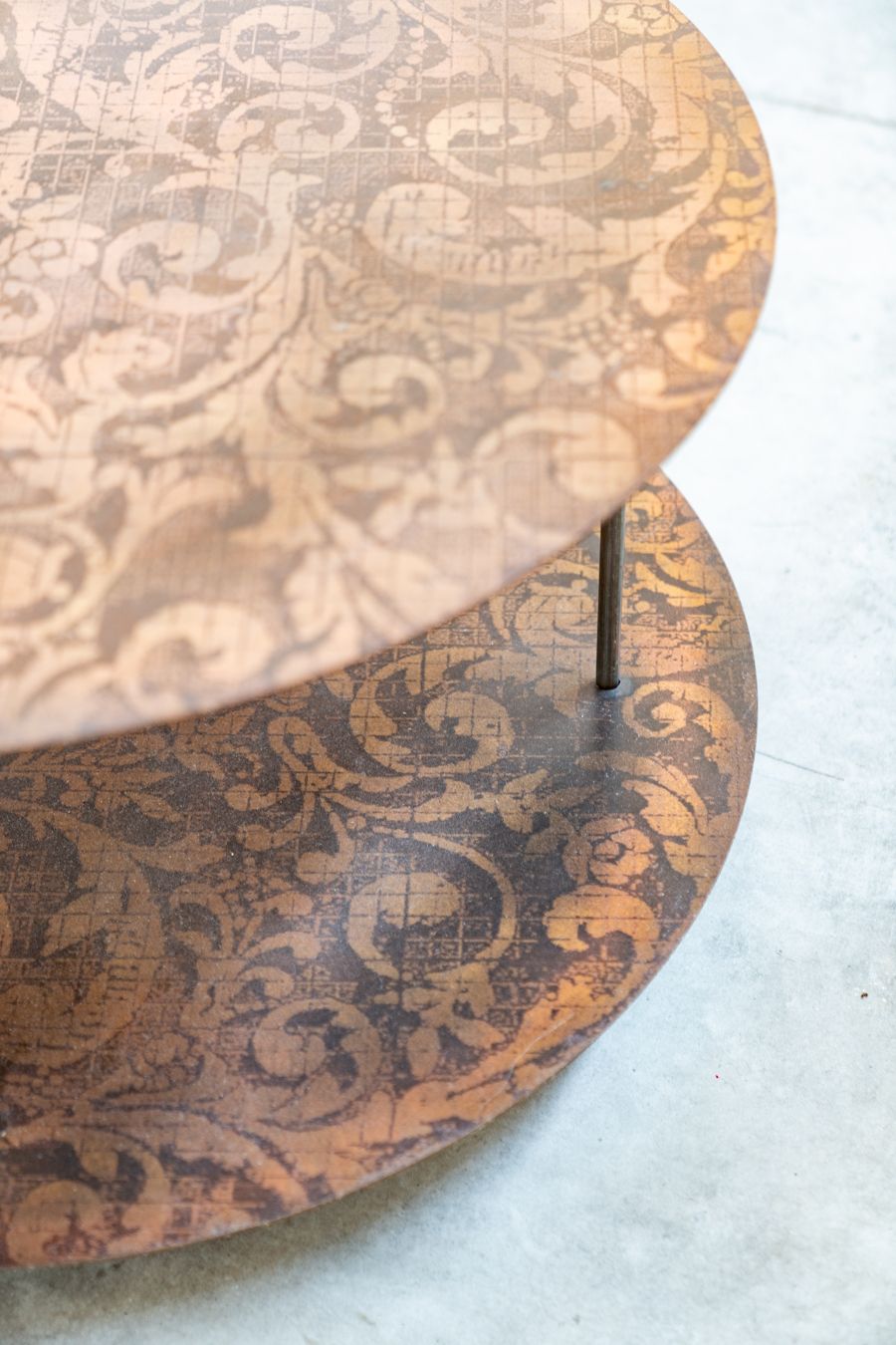 photo vinterior Round Coffee Table For Living Room, Metal With Screen Printed Decoration, Line Style, 1990
