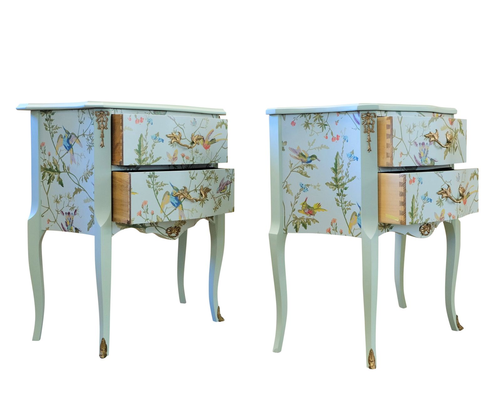 A Pair Of Louis XV Style Bedside Tables With Floral Design And Marble Tops photo buy