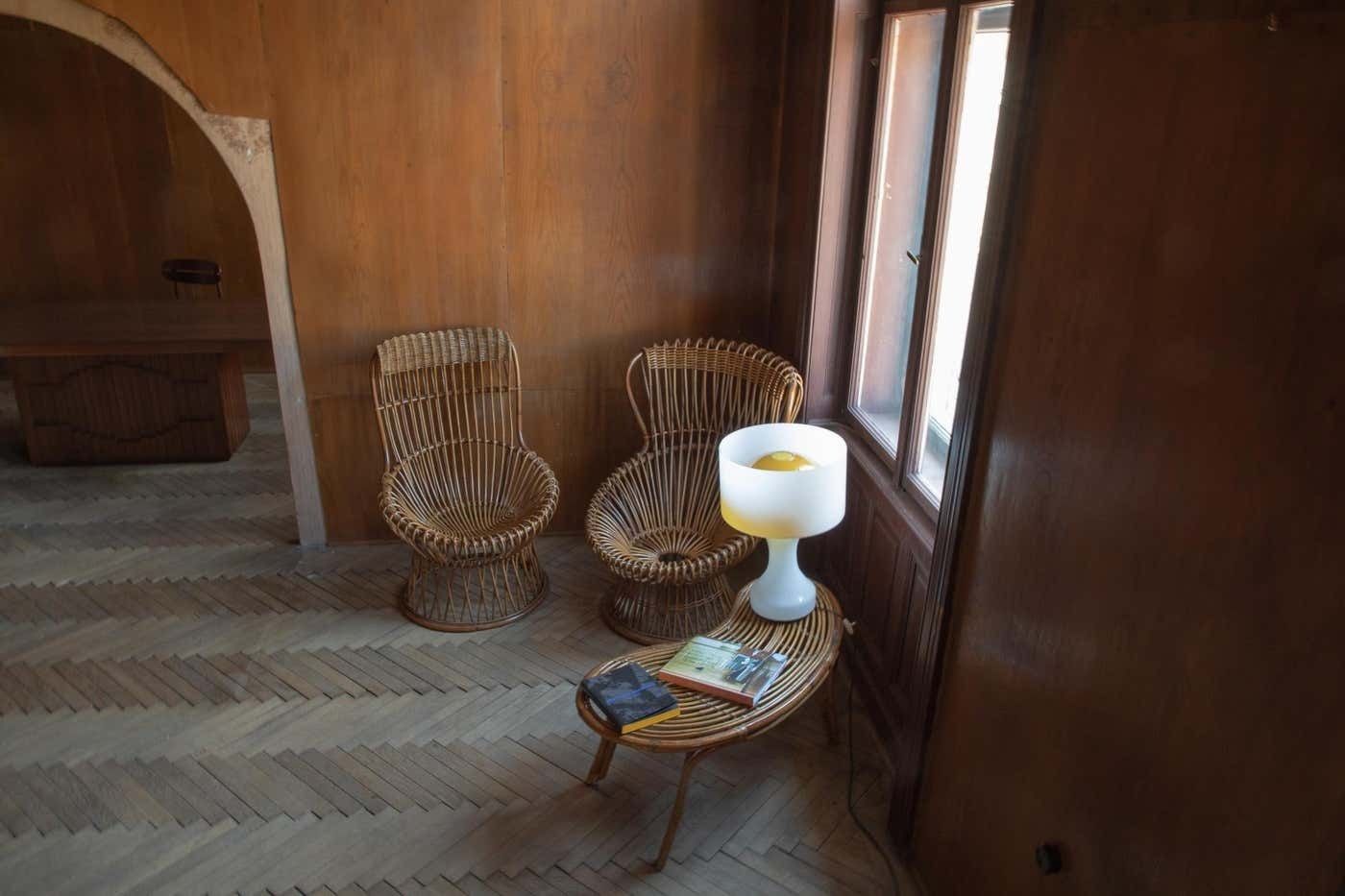 Mid Century Modern Outdoor Lounge Chair Made Of Wicker In The Style Of Franco Albini, Italy 1950s photo vintage